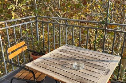 იყიდება ახალი გარემონტებული 3 ოთახიანი ბინა  ვაჟა ფშაველაზე